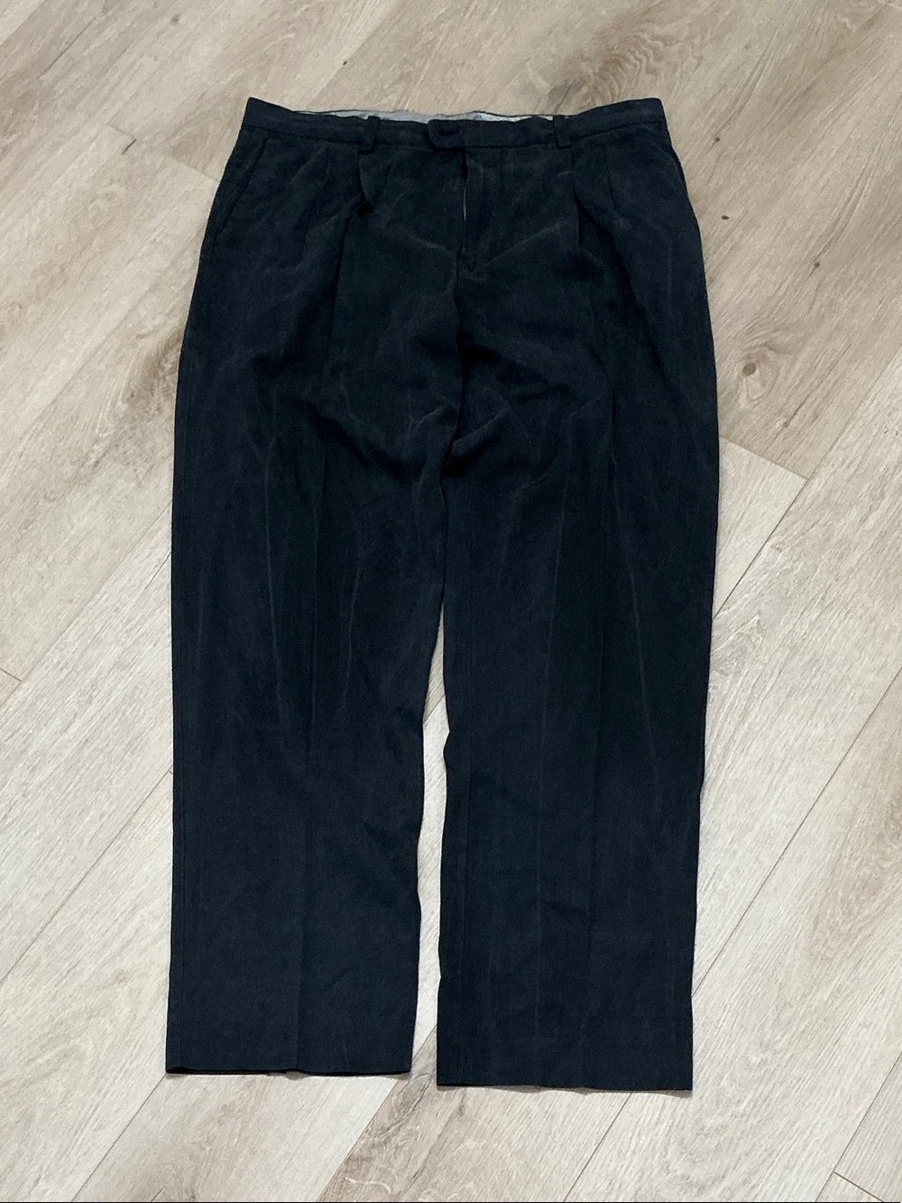 Tommy Bahama Black Pleated Chinos